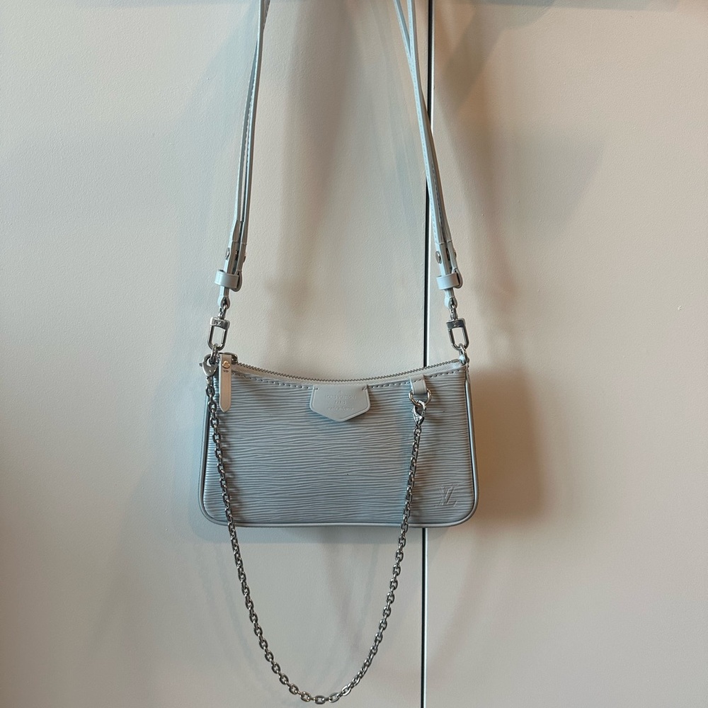 Louis Vuitton Easy Pouch on Strap in Epi Leather